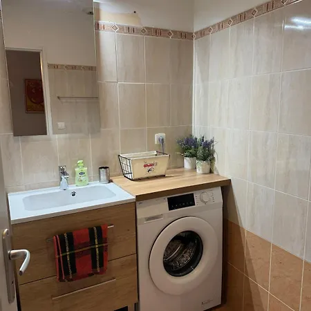 Atypique Dans Le Centre Historique Appartement