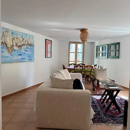 Atypique Dans Le Centre Historique Appartement *
